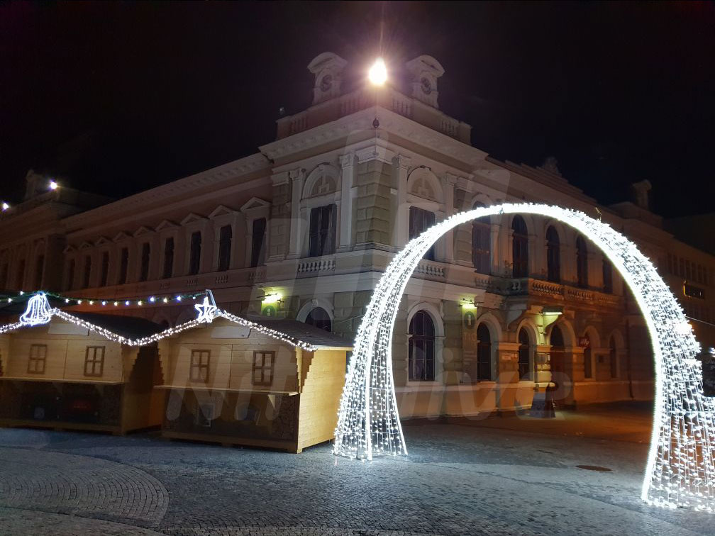 Vianočné mestečko na Svätoplukovom námestí v Nitre, 2018