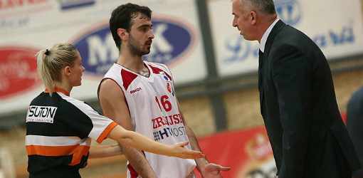 Niekoľko dní pred začiatkom novej basketbalovej sezóny sa vedeniu nitrianskeho klubu úspešne podarilo nájsť náhradu za Ľuboša Moravca na rozohrávačský post
