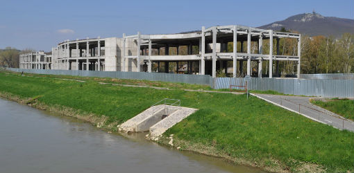 Spoločnosť Euro City Park získala dňa 19. júna dodatočné stavebné povolenie na rozostavanú stavbu budúceho nákupného centra City Park Nitra