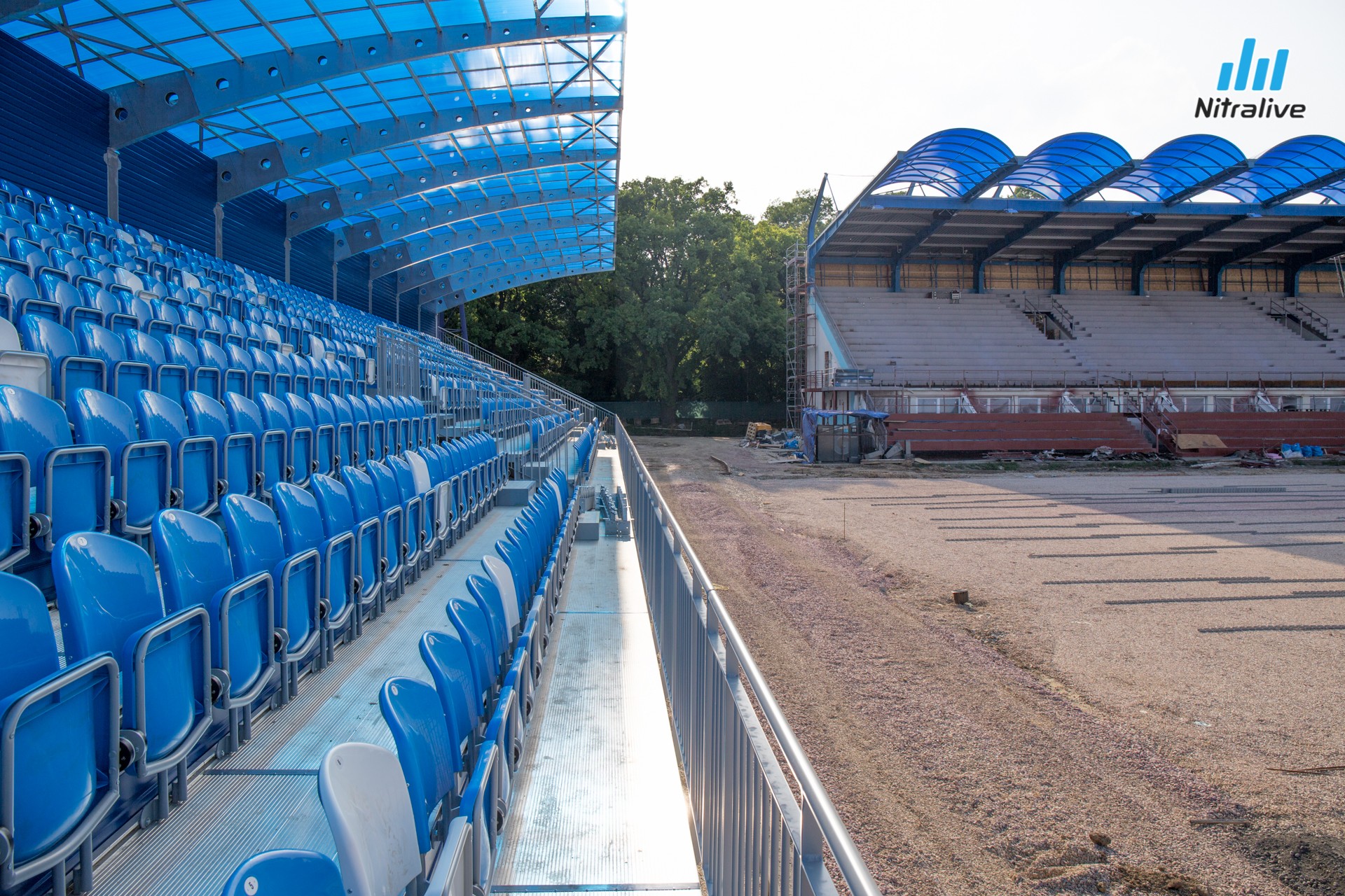 Práce na rekonštrukcii futbalového štadióna v Nitre