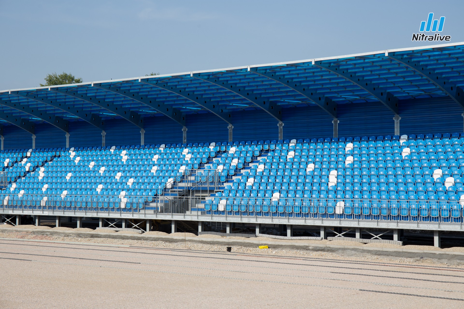 Práce na rekonštrukcii futbalového štadióna v Nitre