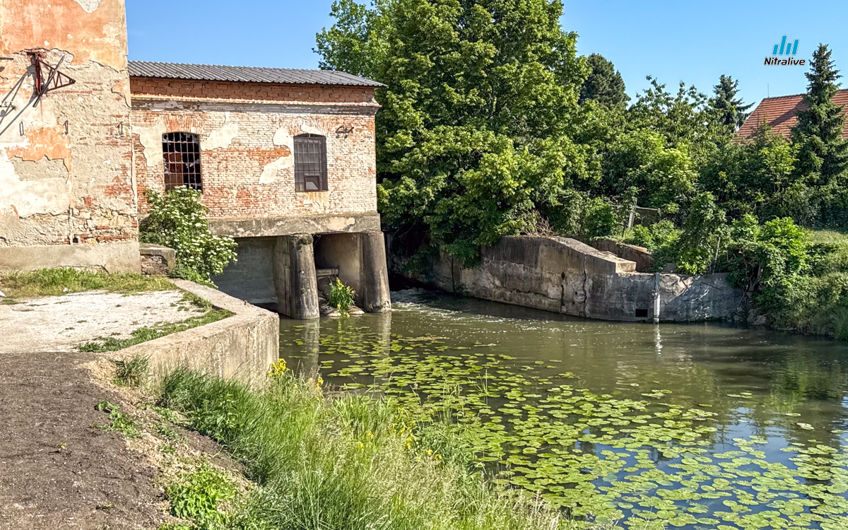 Cyklotrasa prepoj - Krškany, Nitra pri starom mlyne