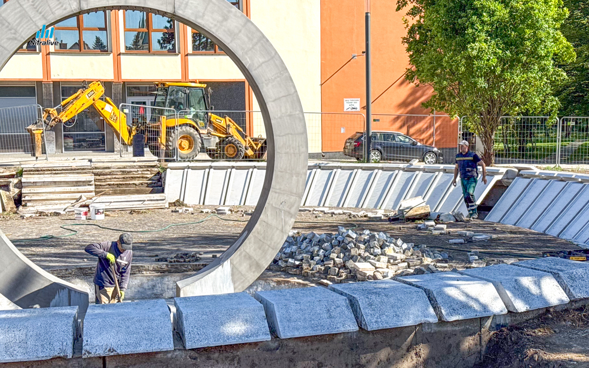 Revitalizácia fontány PKO v Nitre: Projekt sľubuje návrat vody, zelene aj pôvodného charakteru miesta