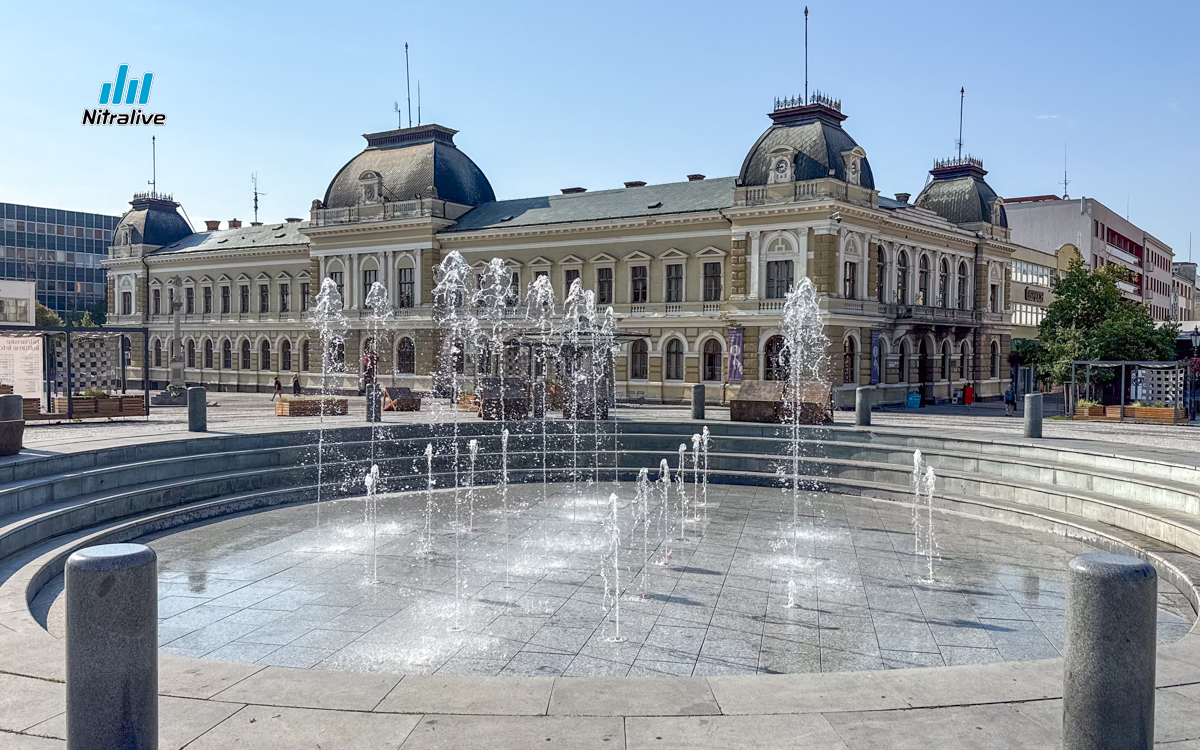 Svätoplukovo námestie Nitra, rekonštrukcia fontány