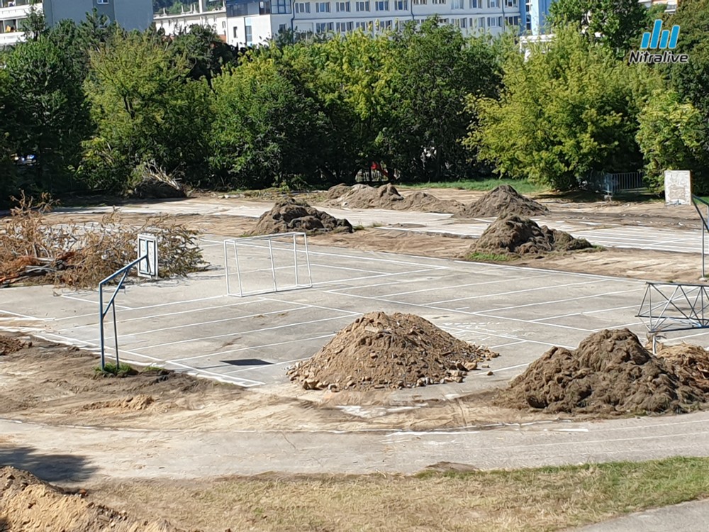 Gymázium na Párovskej ulici - revitalizácia športového areálu