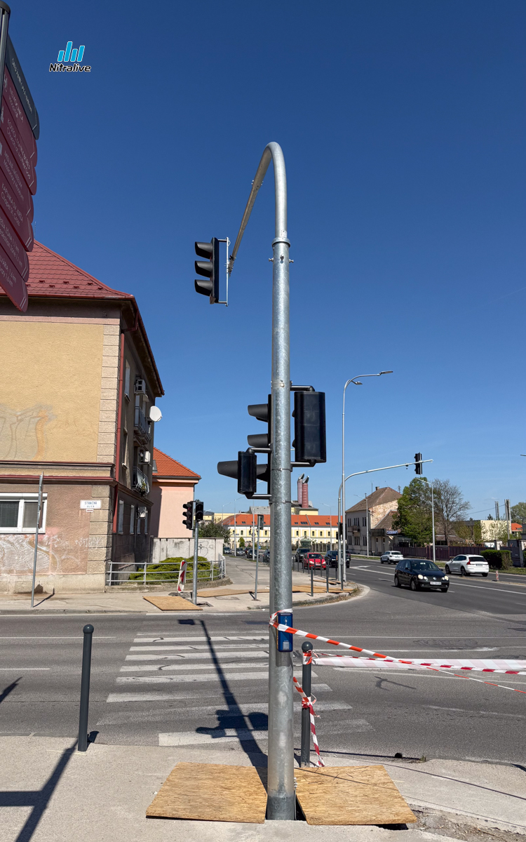 Križovatka Štefánikova x Staničná x Rázusova, semafory