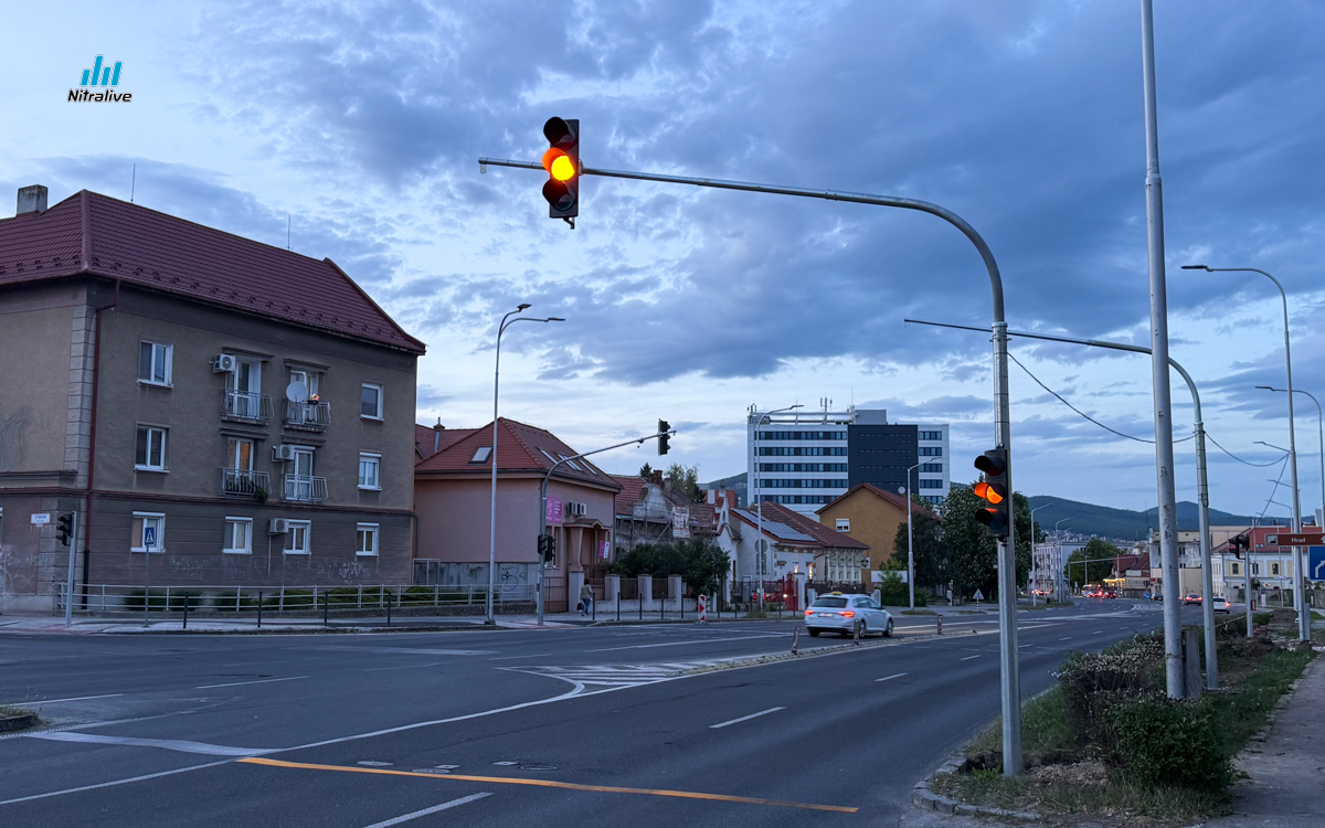 Križovatka Štefánikova x Staničná x Rázusova, semafory