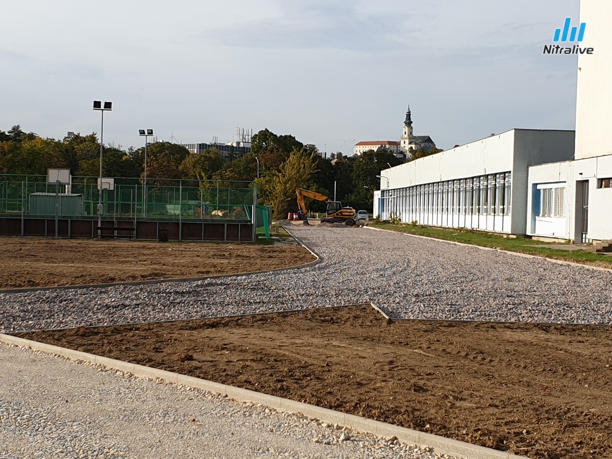 Multifunkčné ihrisko, Spojená škola, ulica B. Slančíkovej, výstavba september 2019