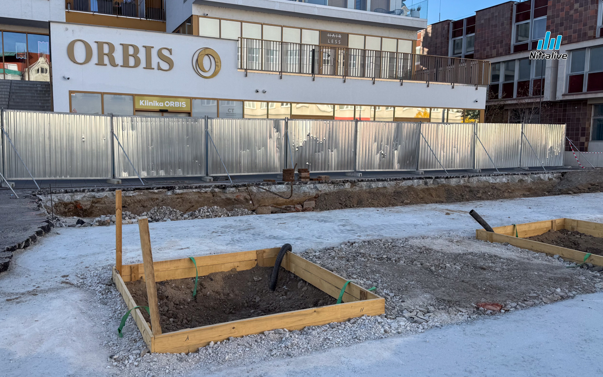 Predĺženie pešej zóny Nitra, Orbis - VÚB